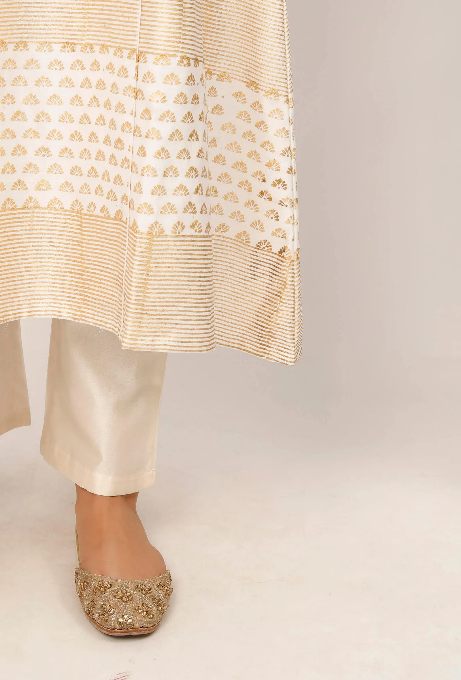 A line White Banarsi Chanderi Gold Foil Printed Kurta