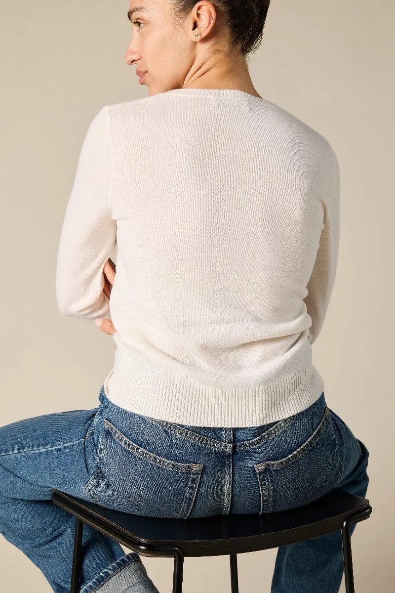 Cashmere Daisy Crew Neck in Winter White