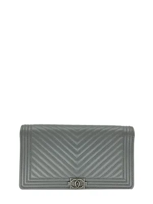 Chanel Quilted Chevron Lambskin Leather Long Boy Wallet﻿