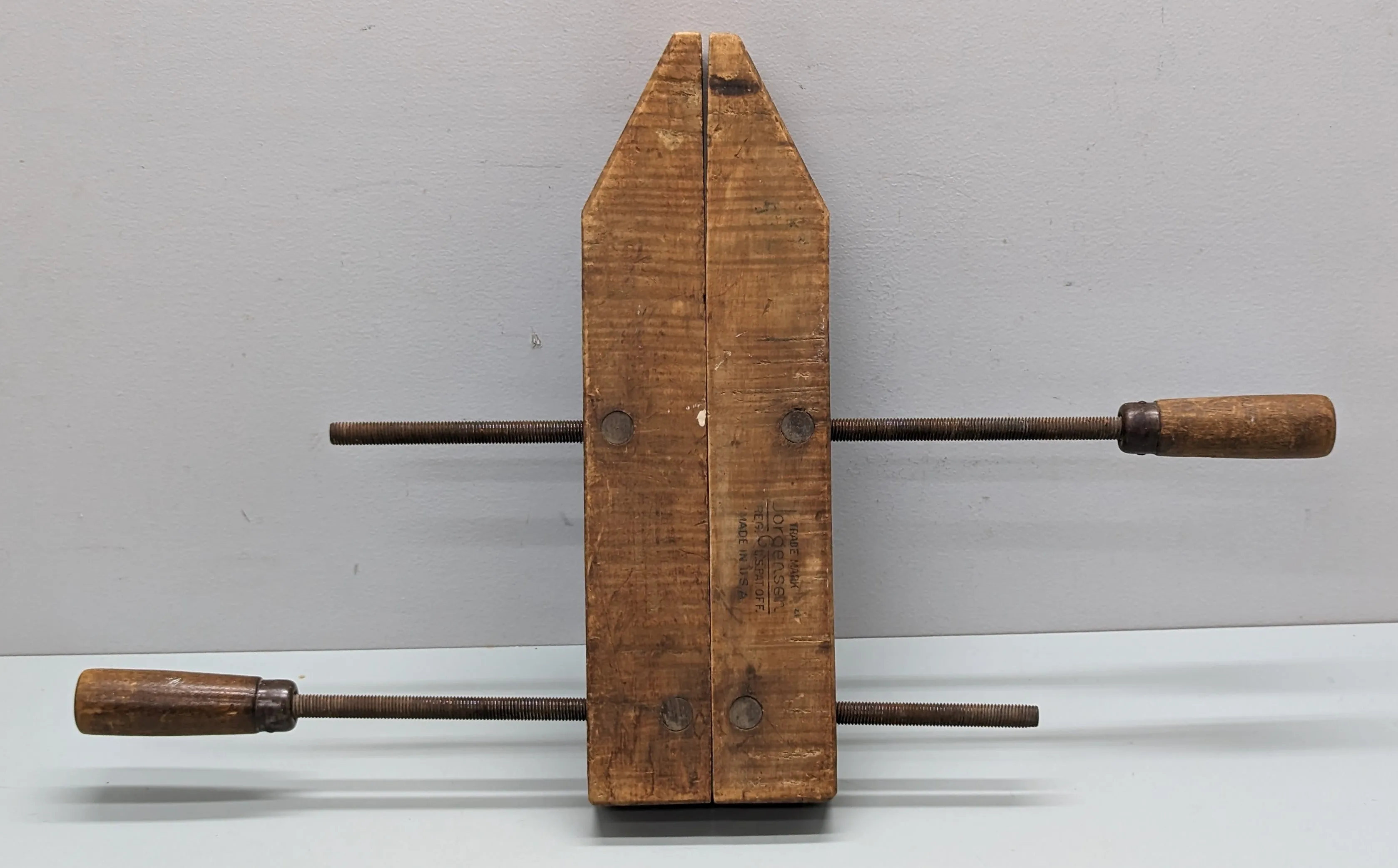 Jorgensen 16 inch Adjustable Wood Handscrew c1910