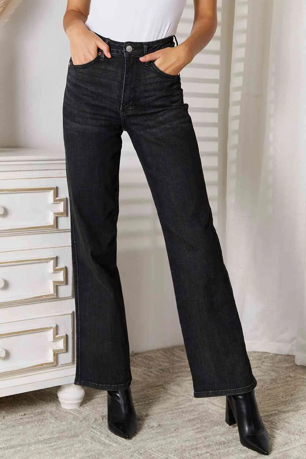 Judy Blue Washed Black Straight Jeans